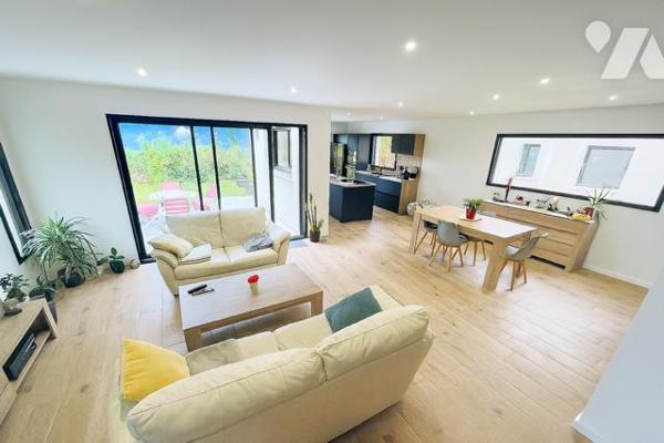 LA TRINITÉ-PLOUZANÉ - CONTEMPORAINE DE 2024 - 4 CHAMBRES - TERRAIN 405 M²