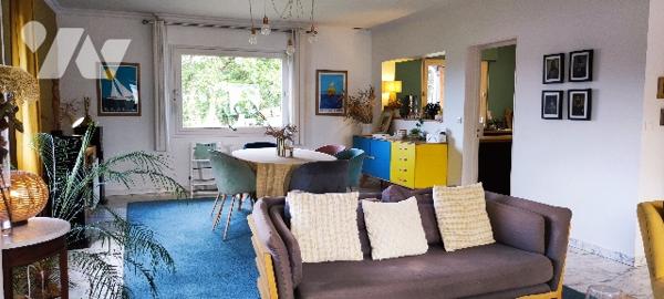 Villa de 190m² aux beaux volumes avec vaste terrain boisé à CUCQ