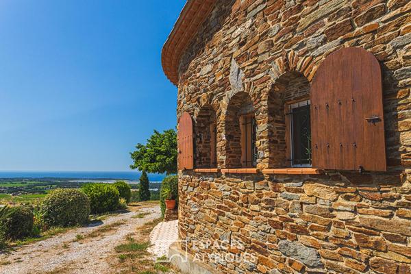 Villa d’artisan en pierres de Bormes et sa vue époustouflante