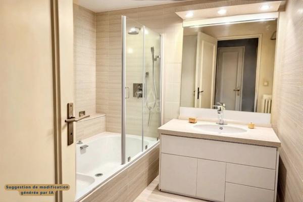 Appartement traversant  Dernier étage  Fort potentiel 