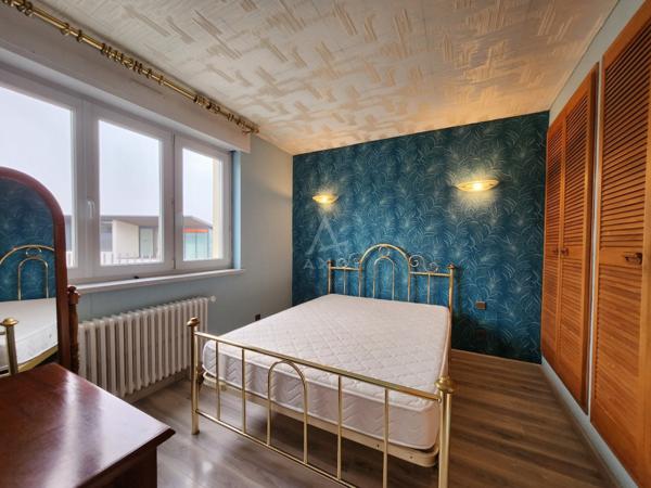 Appartement traversant  Dernier étage  Fort potentiel 