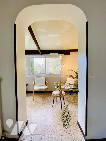 Maison T5, 4 chambres dont une suite parentale, avec garage et jardin attenant