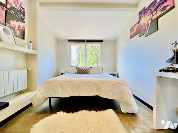 Maison T5, 4 chambres dont une suite parentale, avec garage et jardin attenant