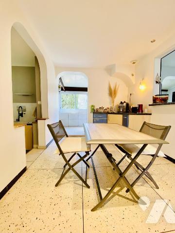 Maison T5, 4 chambres dont une suite parentale, avec garage et jardin attenant