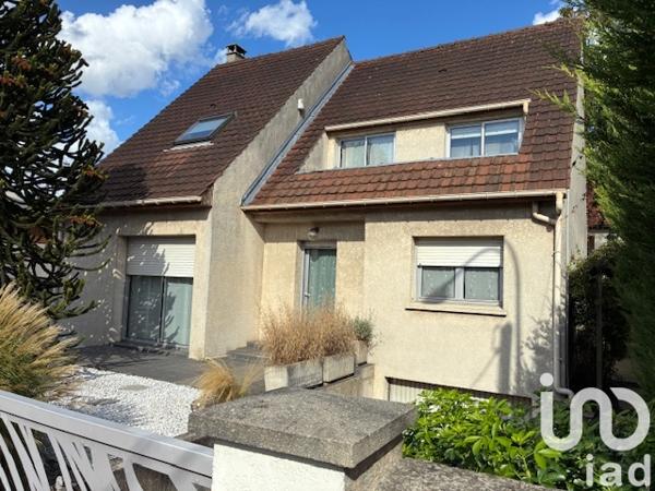 House for sale 5 rooms 121 m² Vaujours