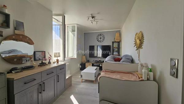 Vente                                                      Appartement
                        
                     2 pièces                      36 m2                     à Montlhéry