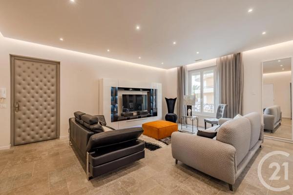 Appartement F3 à vendre  3 pièces - 89,50 m 2   STE MAXIME  - 83