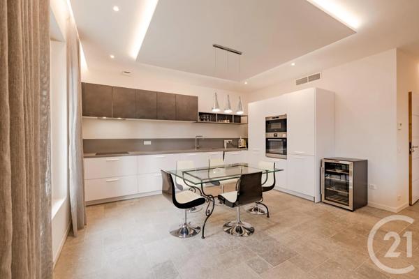 Appartement F3 à vendre  3 pièces - 89,50 m 2   STE MAXIME  - 83