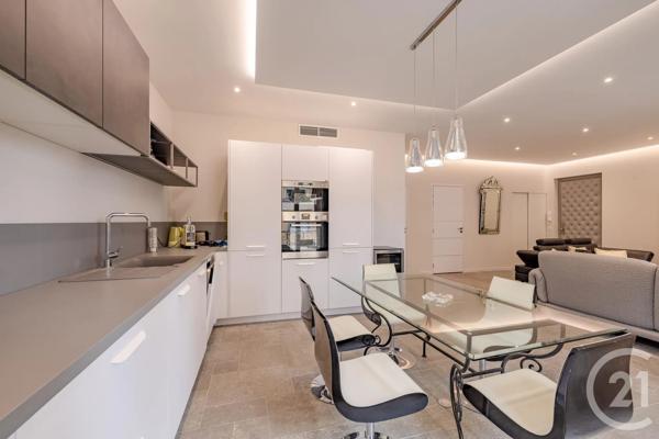Appartement F3 à vendre  3 pièces - 89,50 m 2   STE MAXIME  - 83