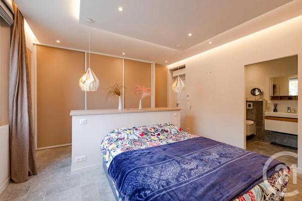 Appartement F3 à vendre  3 pièces - 89,50 m 2   STE MAXIME  - 83