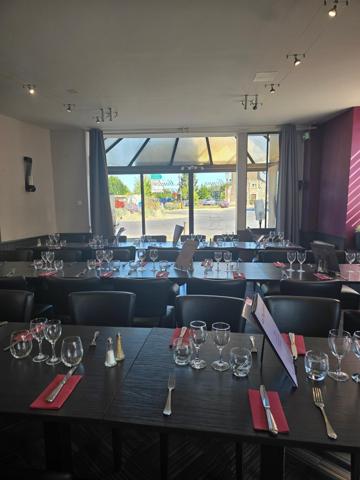 Local Commercial à PONTORSON, 50170 - 14 pièces 228m²