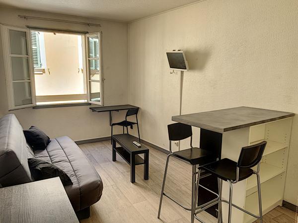 Appartement Toulon de 1 pièce de 19.65 m² Vendu loué