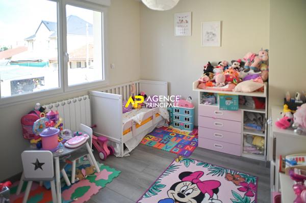 Sartrouville Maison 5 pièces - Le Val Notre-Dame sur 300 m² de parcelle €389 000 ** - Référence 9528