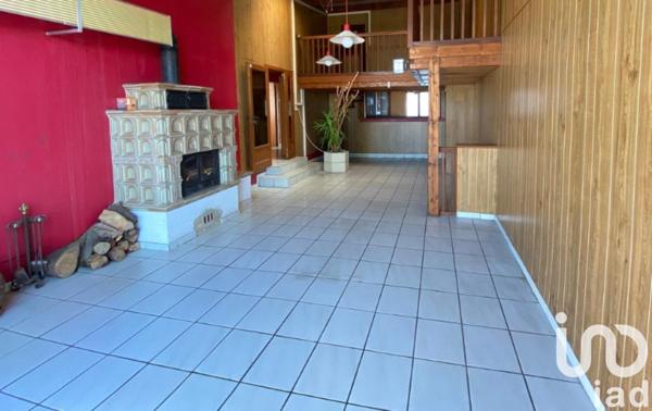 Maison 6 pièces de 186 m² à Morsbach (57600)