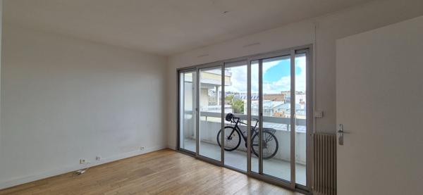 Studio avec parking - PARIS