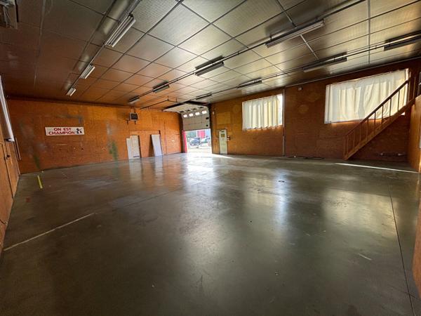 LOCAL PROFESSIONNEL A VALDOIE 420M² SUR  1292M² DE TERRAIN