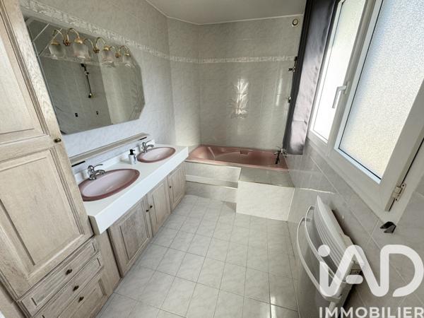 Maison à vendre 6 pièces 180 m² Orléans