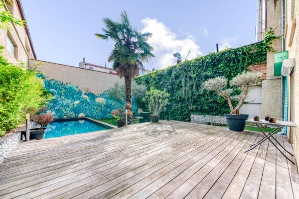 VILLEURBANNE – CHARPENNES | Maison familiale avec jardin, piscine et garage