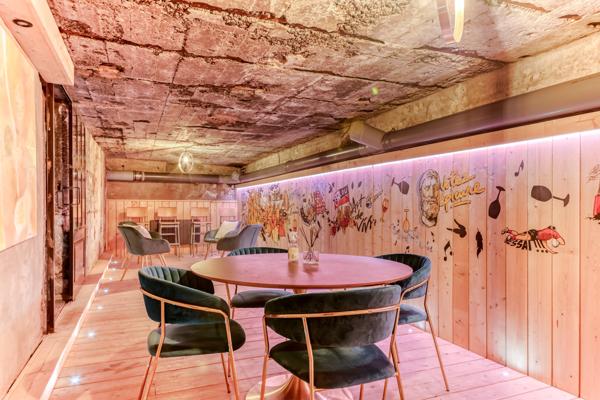 VILLEURBANNE – CHARPENNES | Maison familiale avec jardin, piscine et garage