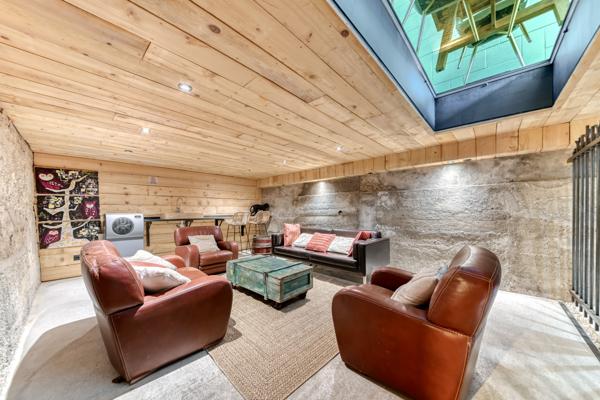 VILLEURBANNE – CHARPENNES | Maison familiale avec jardin, piscine et garage