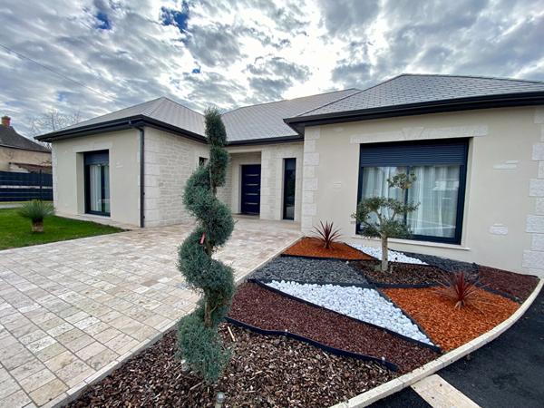 Maison contemporaine proche des commodités