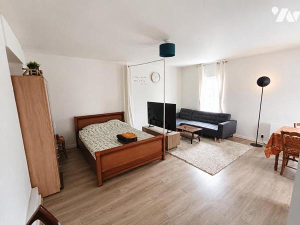 SAINTE RADEGONDE Appartement-Maison avec jardin + Studio + garage