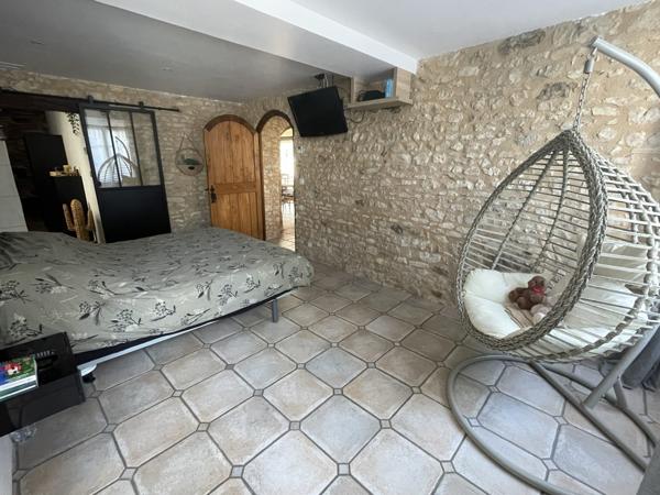 BELLE MAISON POITEVINE RENOVEE AVEC PISCINE