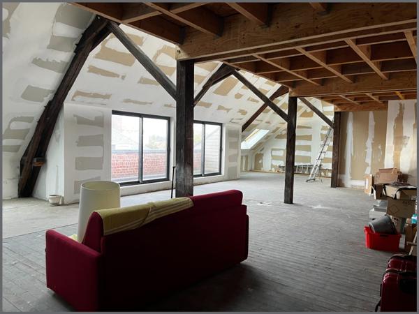 Appartement à CAMBRAI, 59400 - 1 pièce 153m²