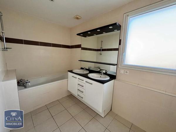 Maison à louer 4 pièces 106.17m²