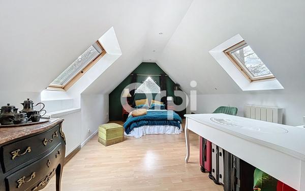 Maison à vendre    7 pièces • 140 m2 Lamorlaye