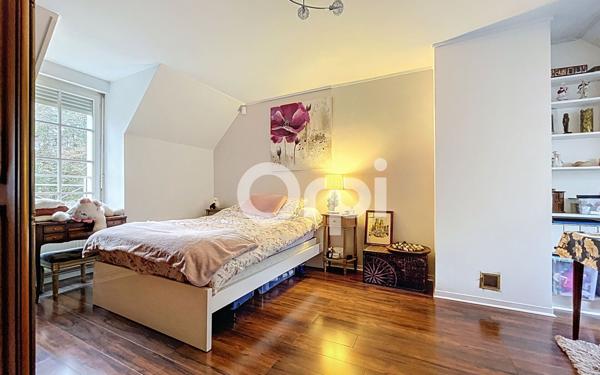 Maison à vendre    7 pièces • 140 m2 Lamorlaye