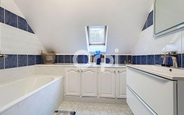 Maison à vendre    7 pièces • 140 m2 Lamorlaye