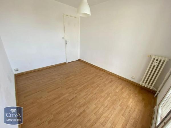 Appartement à louer 3 pièces 69.16m² Toulon (83000)