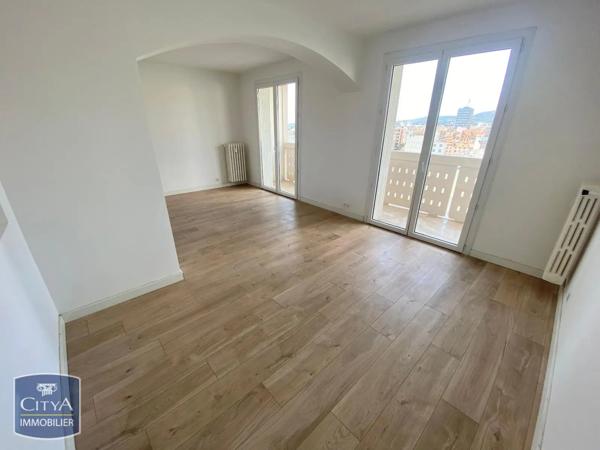 Appartement à louer 3 pièces 69.16m² Toulon (83000)