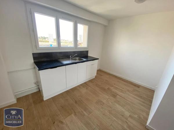Appartement à louer 3 pièces 69.16m² Toulon (83000)
