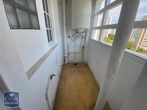 Appartement à louer 3 pièces 69.16m² Toulon (83000)