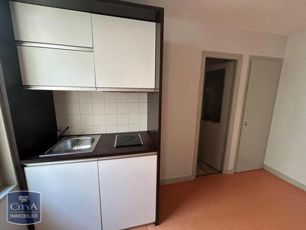 Appartement à louer 1 pièce 21.96m² Cholet (49300)