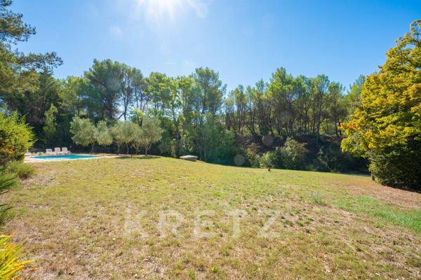 Bastide provençale au pied de la Sainte-Victoire