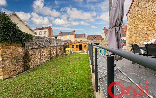 Maison à vendre    5 pièces • 108 m2 Saint-Amand-Montrond