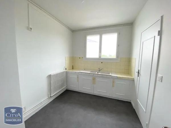 Appartement à louer 4 pièces 80.39m² Beauvais (60000)