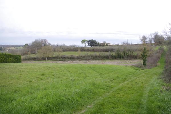 Dpt Gers (32), à vendre MONTREAL terrain à bâtir de 1068m² viabilisé