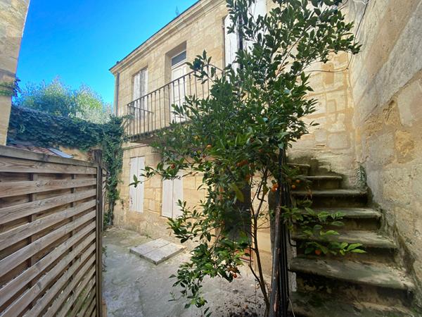 BORDEAUX JUDAIQUE - T1 d'environ 27 m2 à rénover