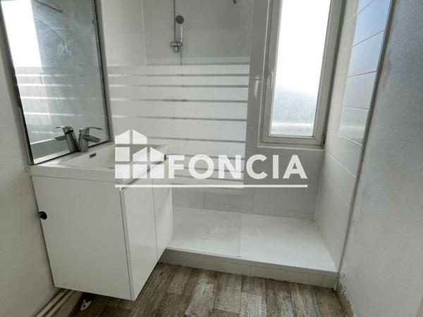 Location Appartement 4 pièces 68.56 m² - 7 AVENUE CARNOT Clermont-ferrand 63000