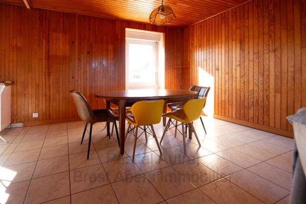 A vendre Ploudalmézeau maison de ville de 80m²