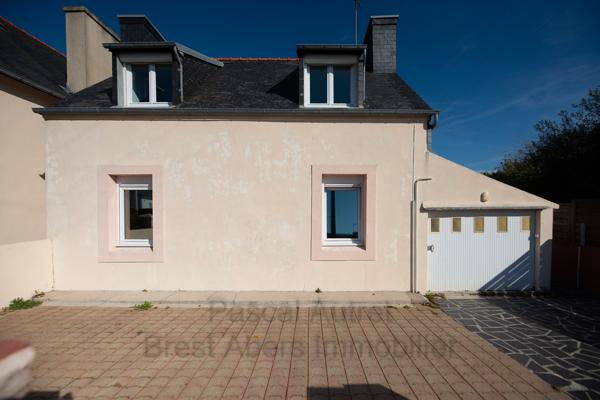 A vendre Ploudalmézeau maison de ville de 80m²