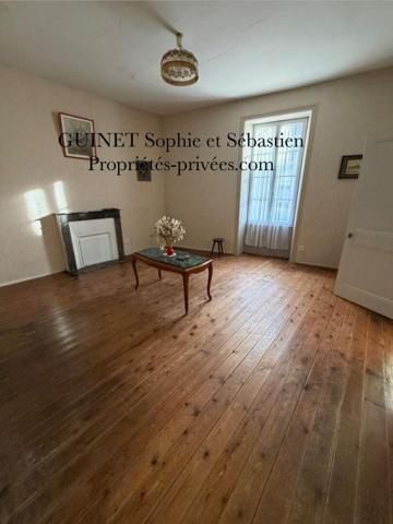 Maison Lucon 9 pièce(s) 109.11 m2