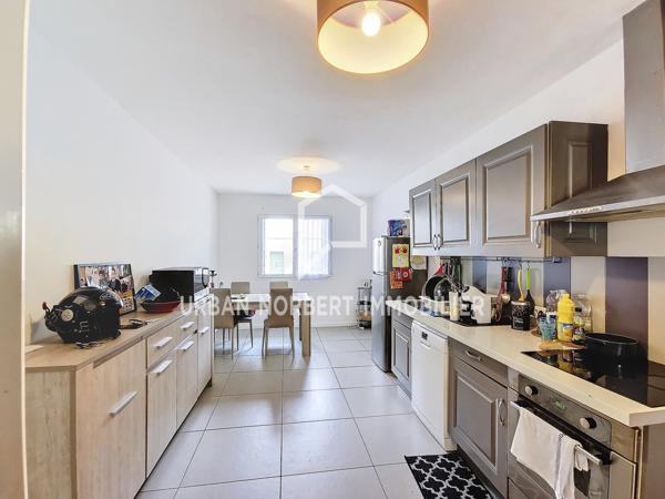 Septèmes-les-Vallons (13240) Maison de ville avec 2 appartements + local – Idéal famille ou projet mixte