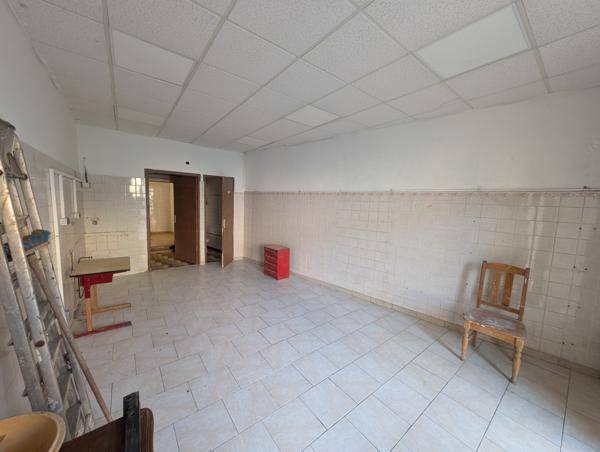 Septèmes-les-Vallons (13240) Maison de ville avec 2 appartements + local – Idéal famille ou projet mixte