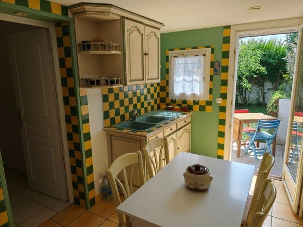 Maison à vendre 3 pièces MARENNES (17)