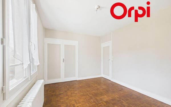 Maison à vendre    4 pièces •  Bernay